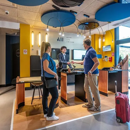 Novotel La Rochelle Centre-3